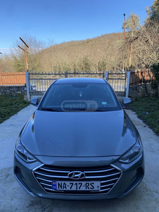 Hyundai Elantra