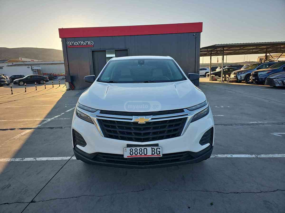 Chevrolet Equinox 2023 — photo 2