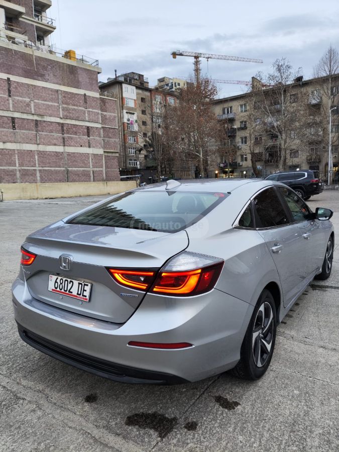 Honda Insight 2022 — photo 2