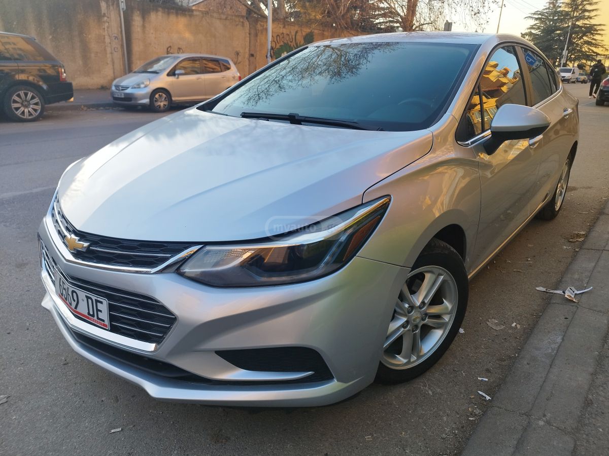 Chevrolet Cruze 2017 — photo 2