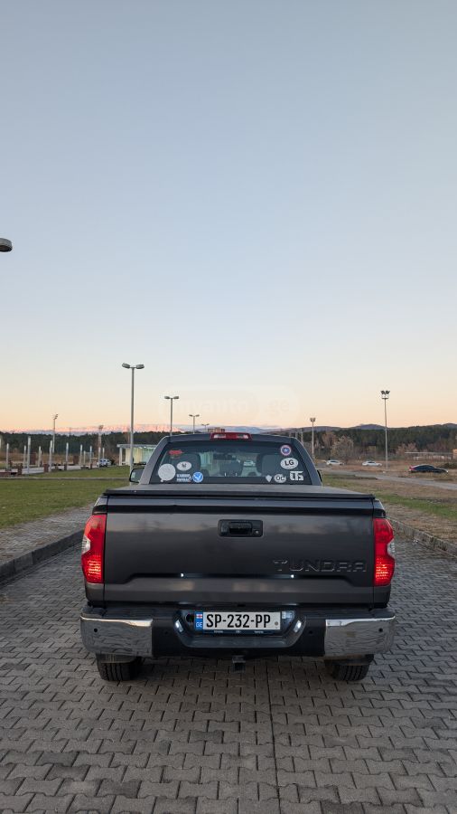 Toyota Tundra 2014 — photo 2