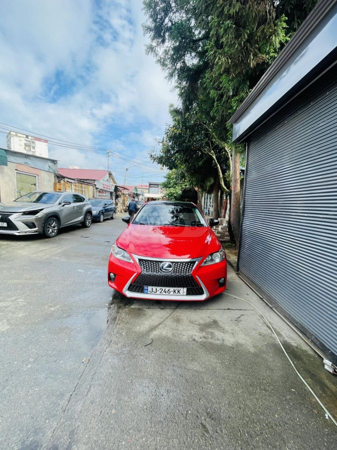 Lexus CT 200 h