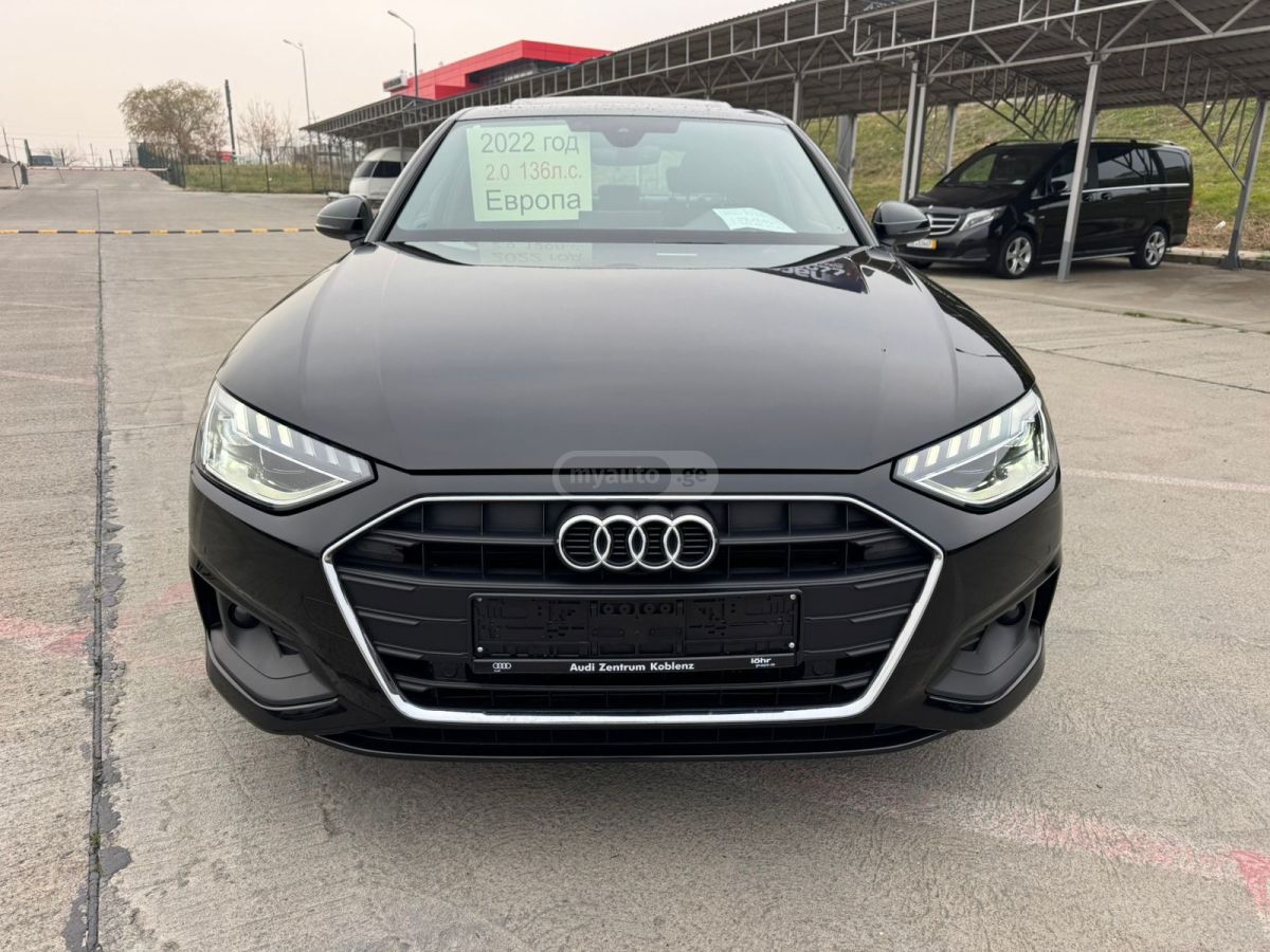 Audi A4 2022 — photo 2