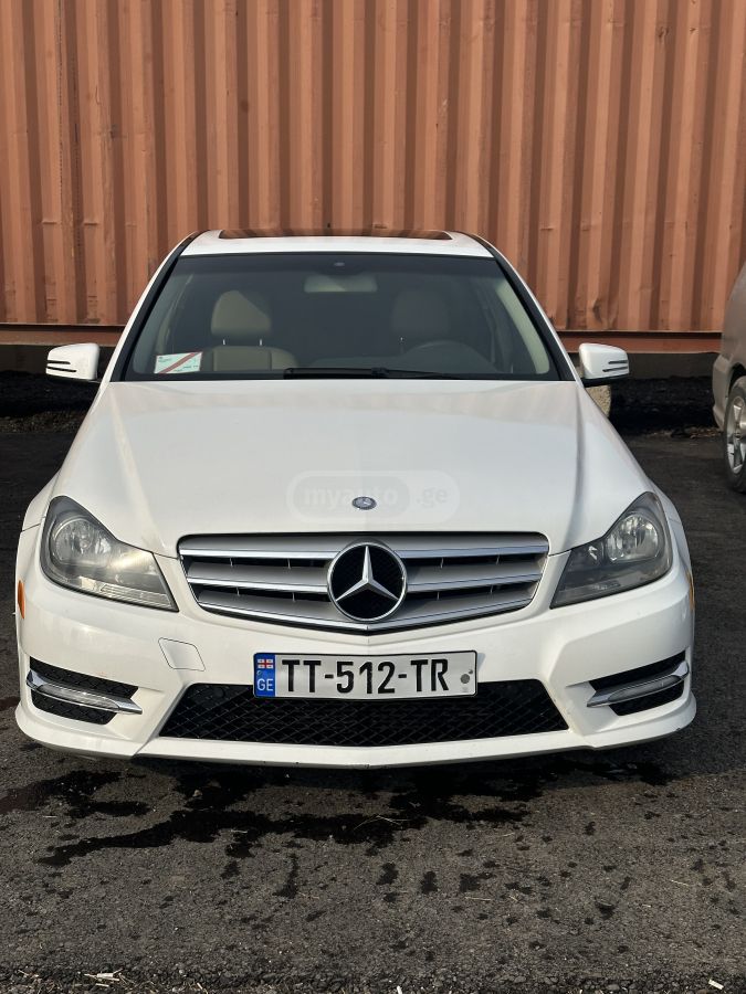 Mercedes-Benz C 250 2012 — photo 2