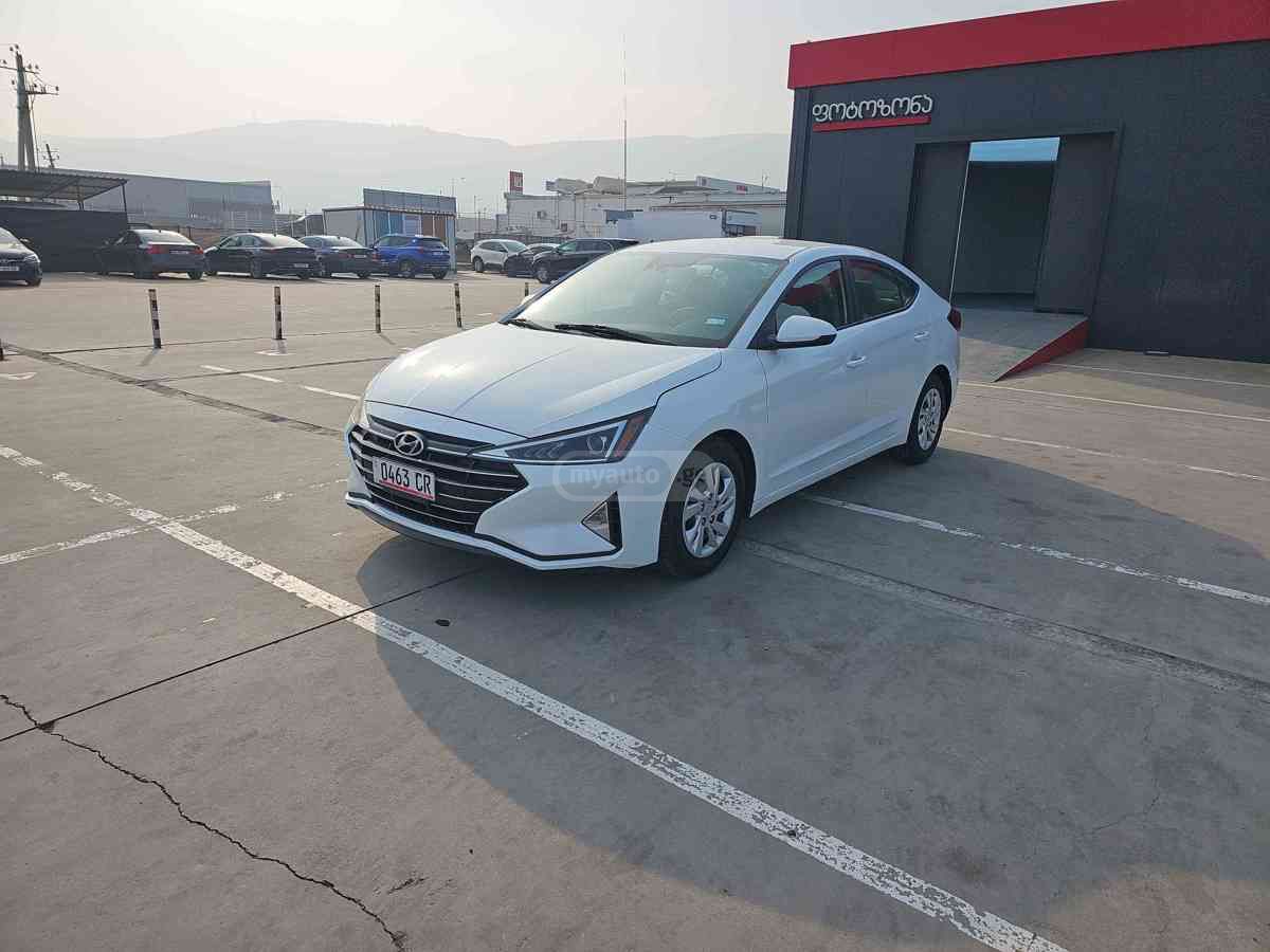 Hyundai Elantra