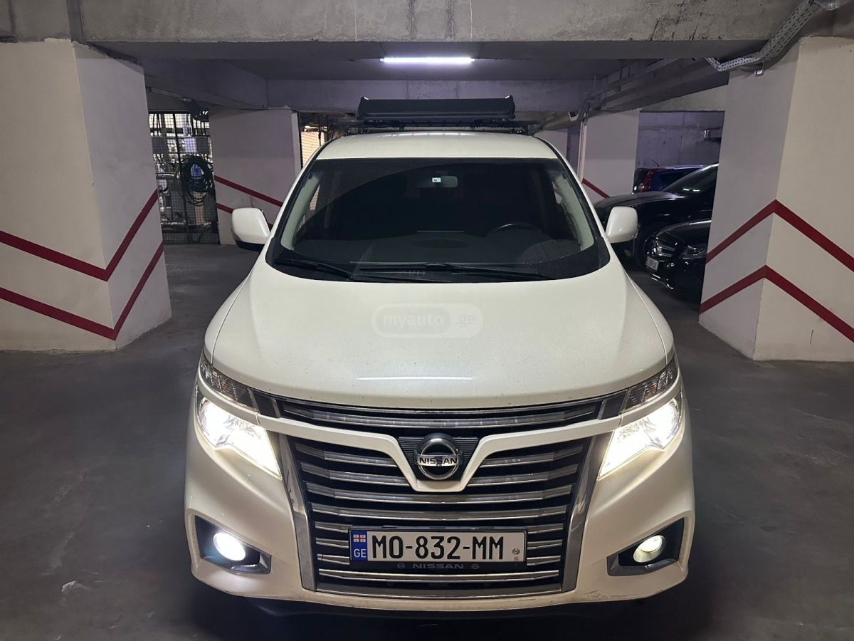 Nissan Elgrand 2015 — photo 2