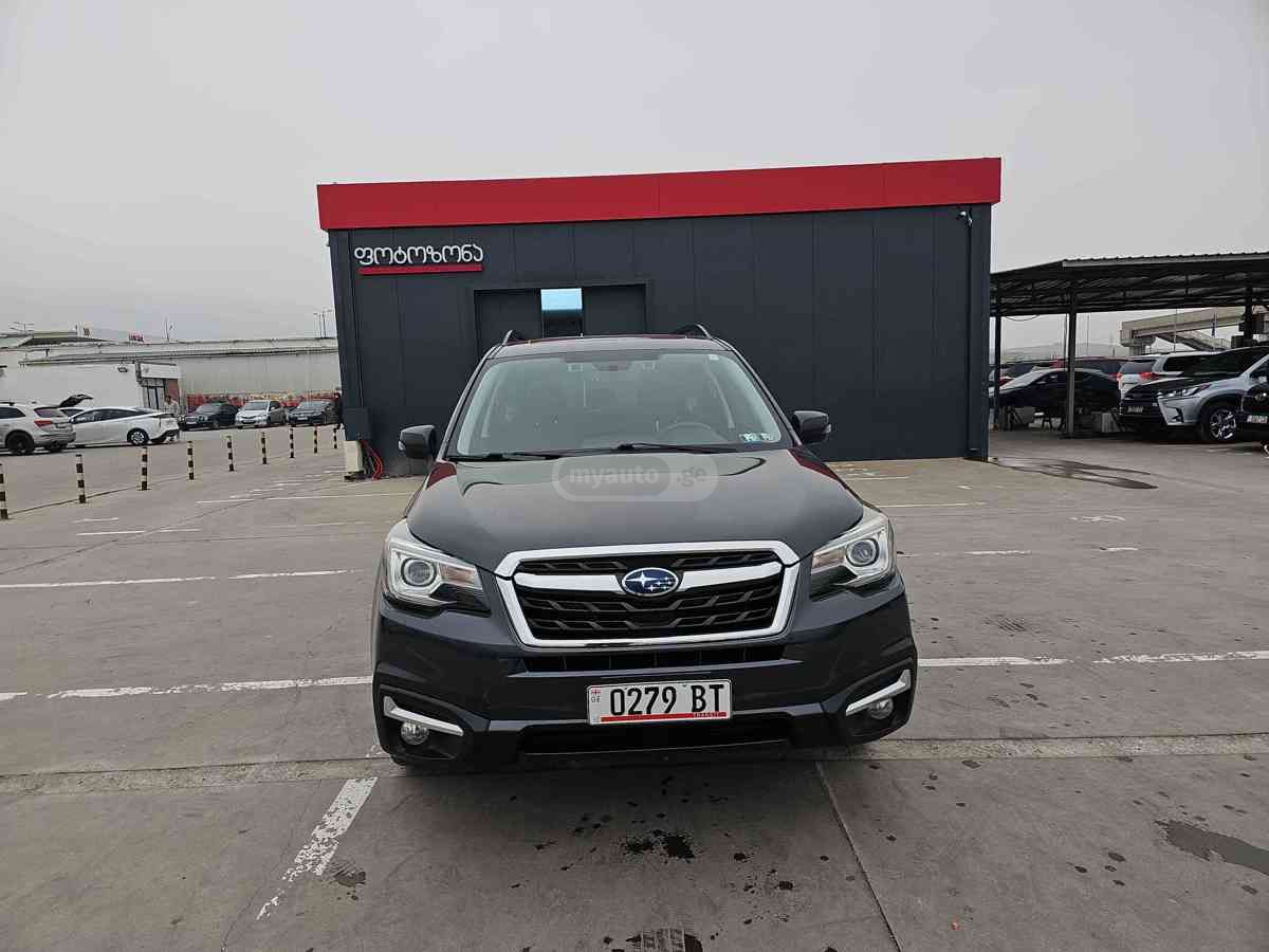 Subaru Forester 2017 — photo 2