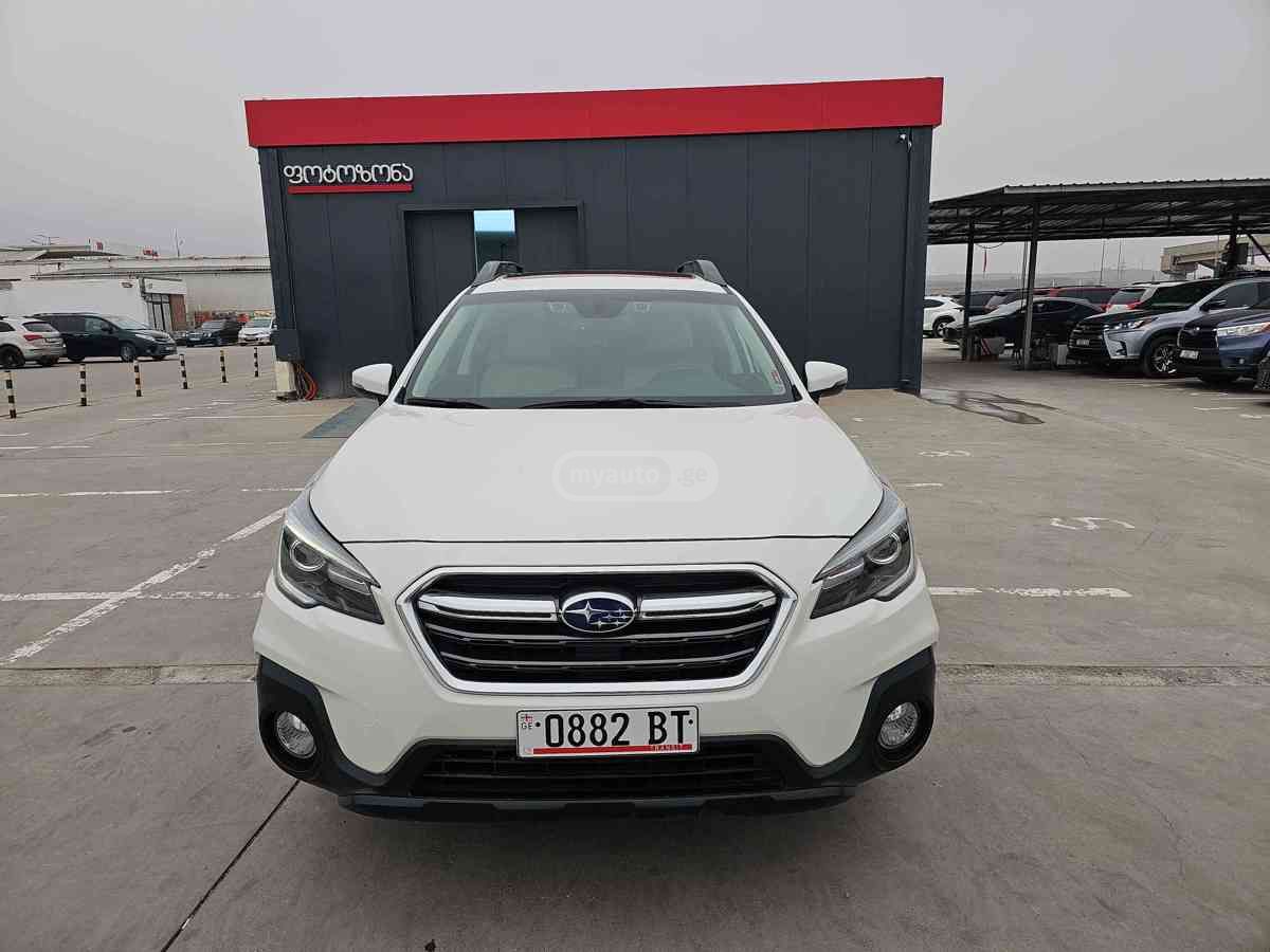 Subaru Outback 2019 — photo 2