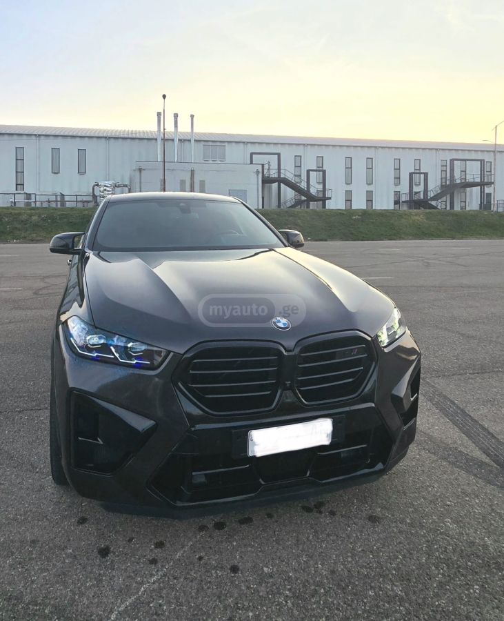 BMW X6 2021 — photo 2