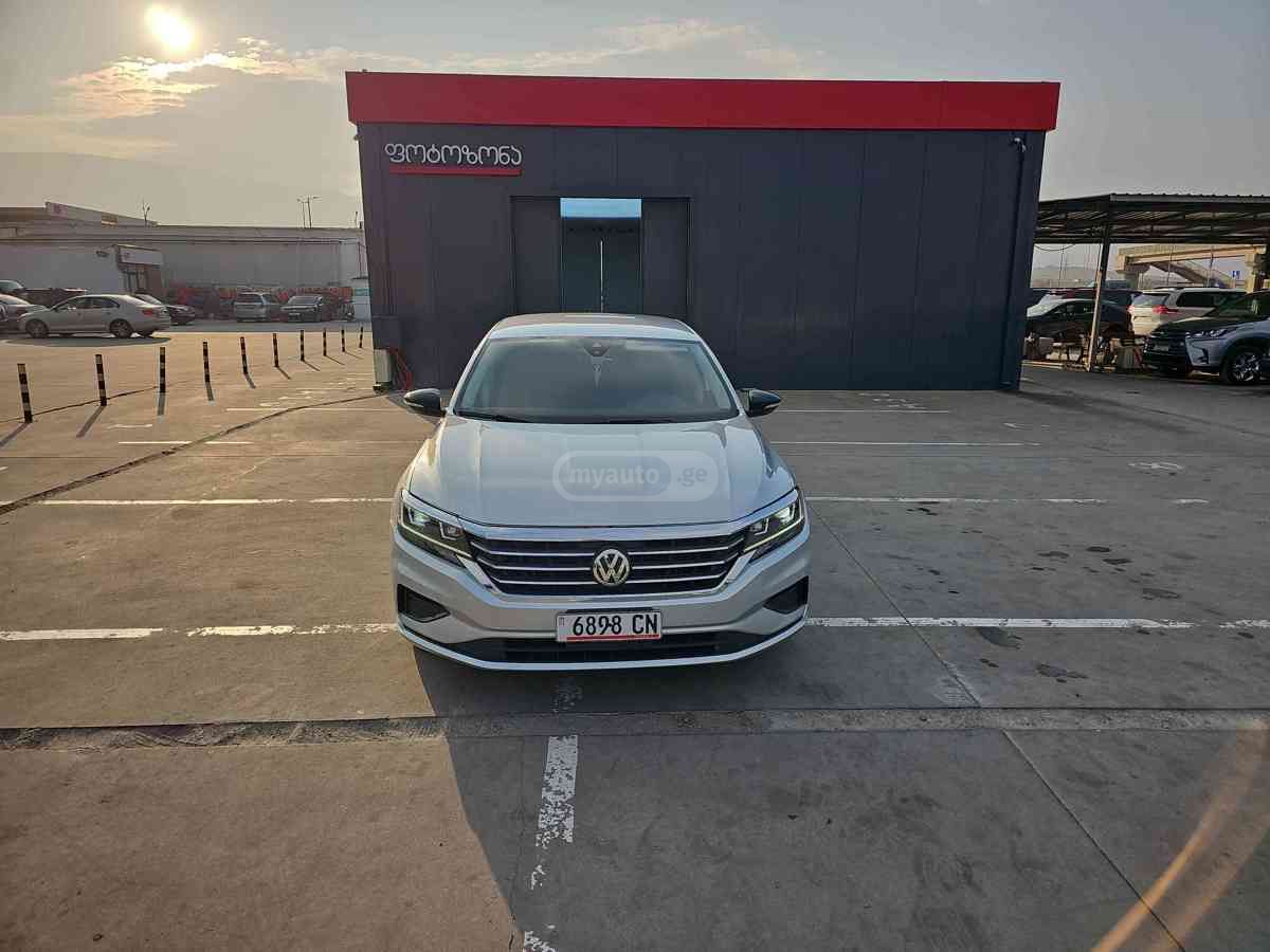 Volkswagen Passat 2020 — photo 2