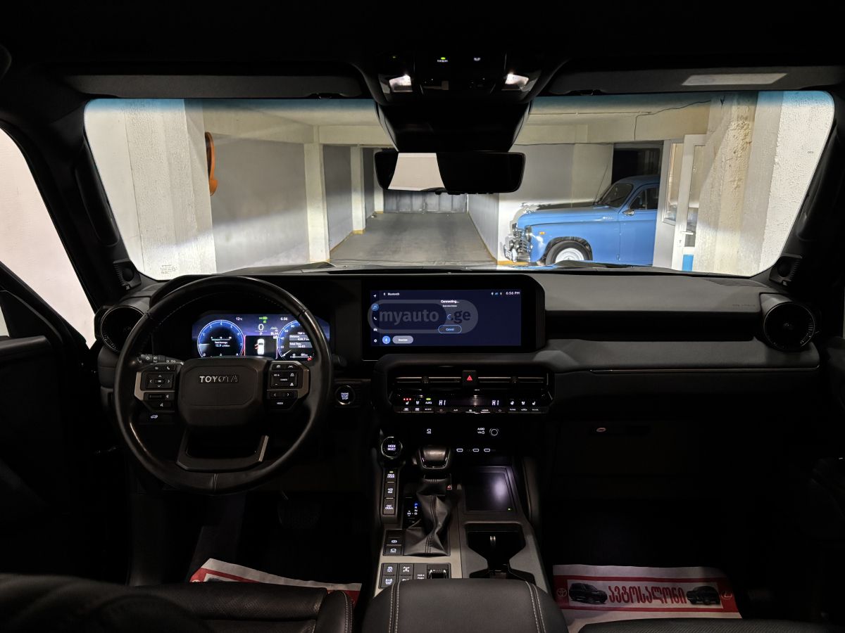 Toyota Land Cruiser Prado 2024 — photo 2