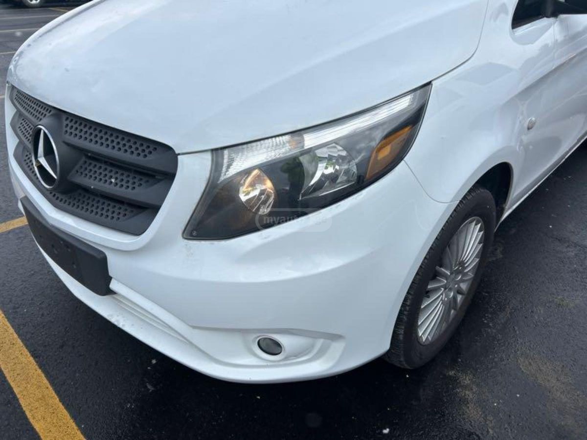 Mercedes-Benz Metris Passenger Van 2016 — photo 2