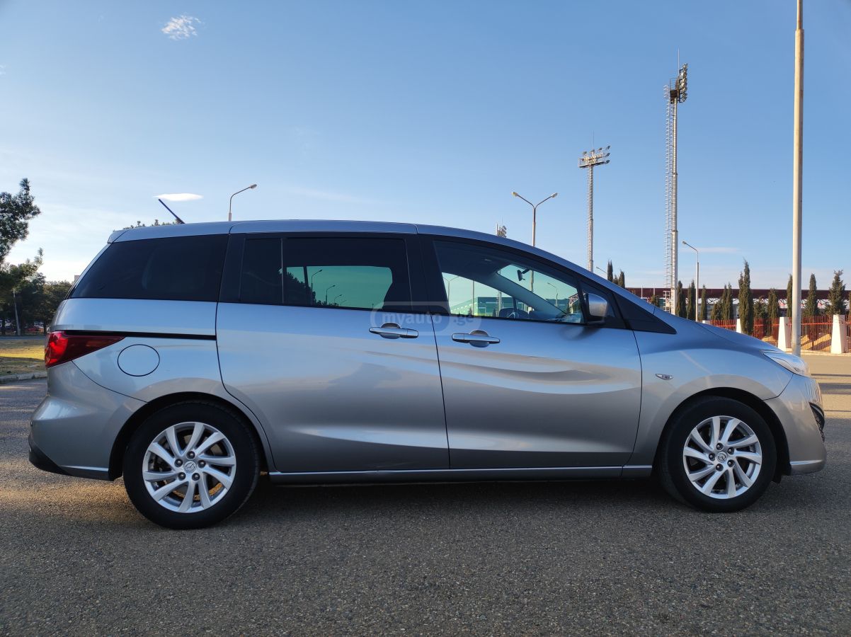 Mazda Mazda5 2011 — photo 2