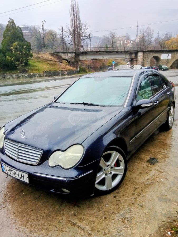 Mercedes-Benz C 200 2000 — photo 2