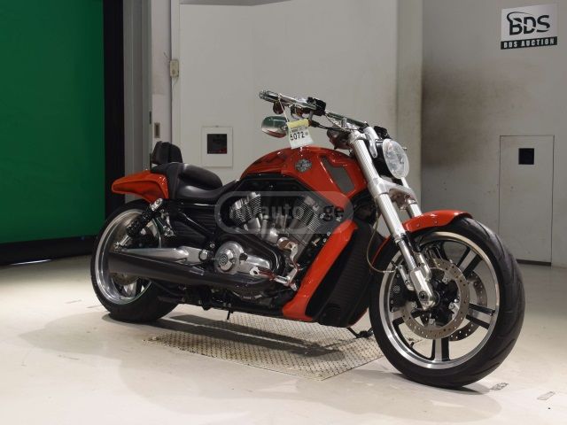 Harley-Davidson V-Rod Muscle 2010 — photo 2