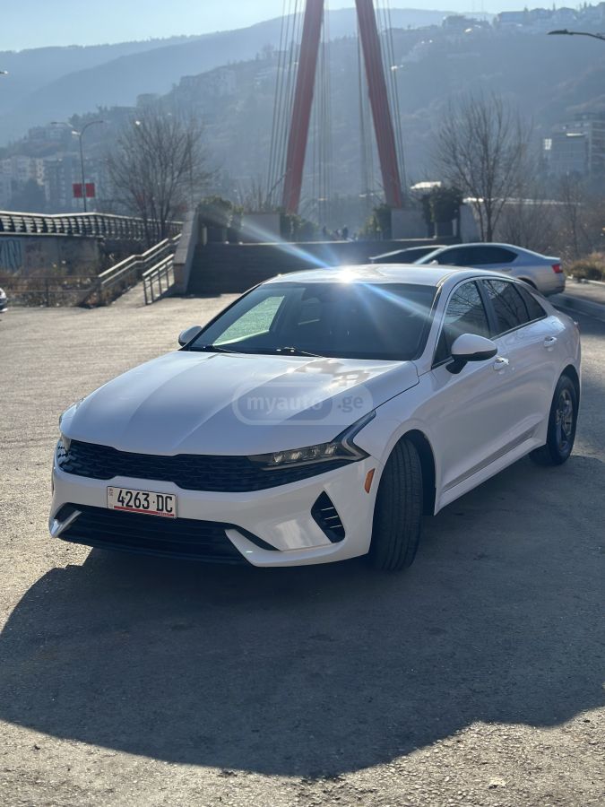 Kia K5 2023 — photo 2