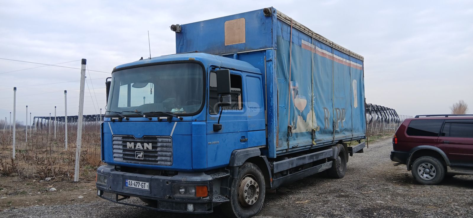 Isuzu TGS 2001 — photo 2