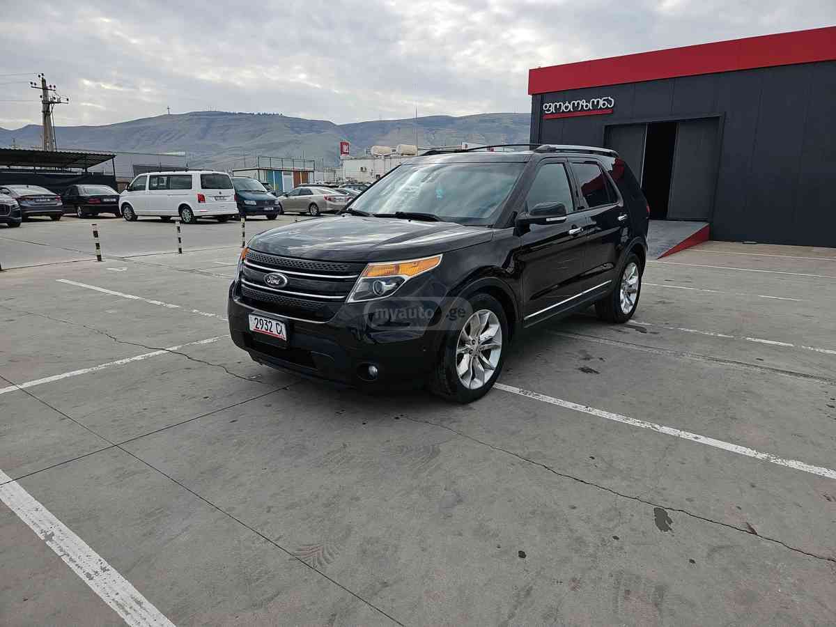 Ford Explorer