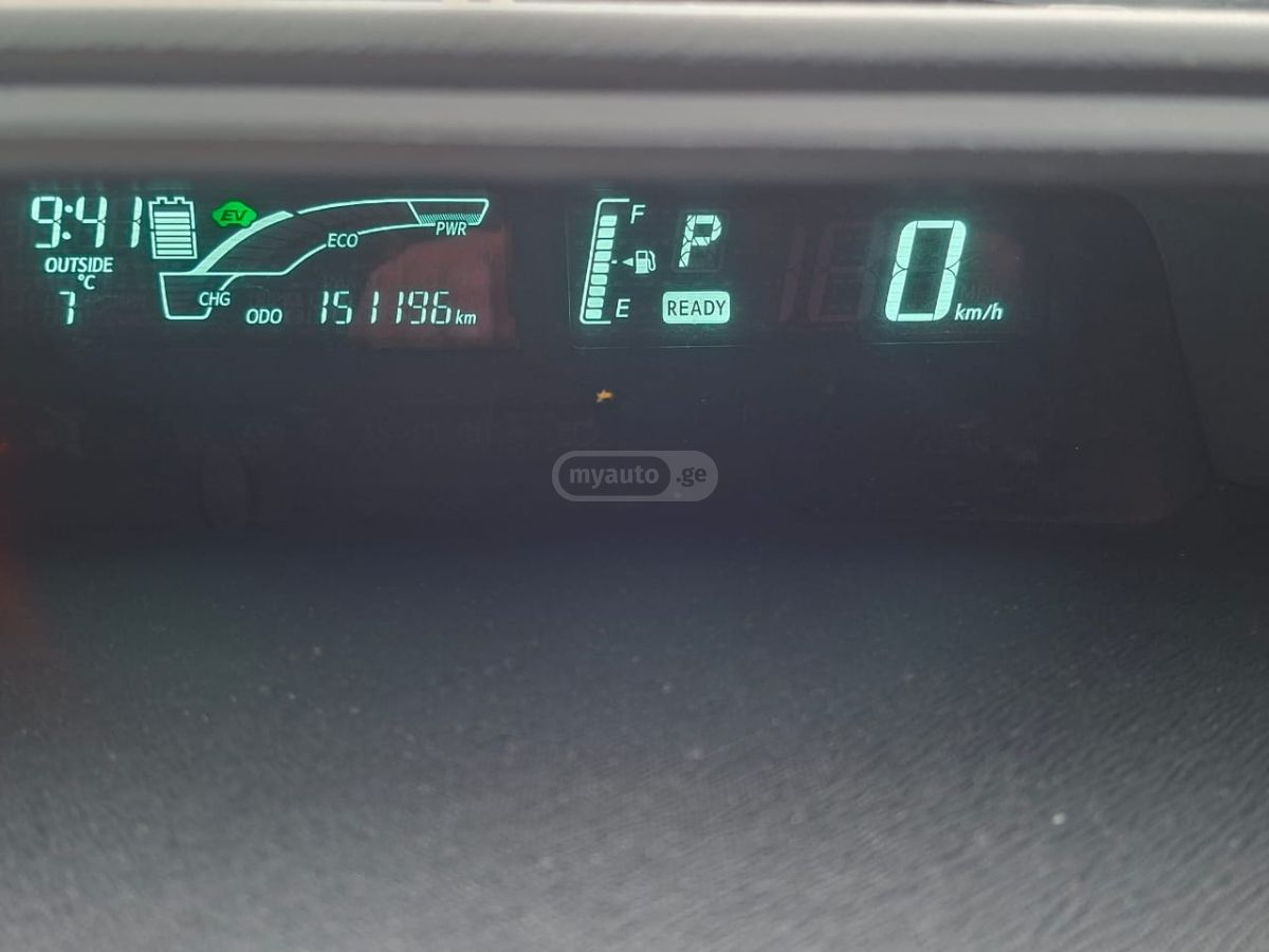 Toyota Aqua 2014 — photo 2