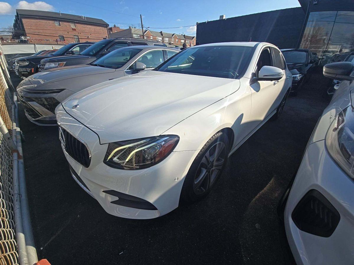 Mercedes-Benz E 300