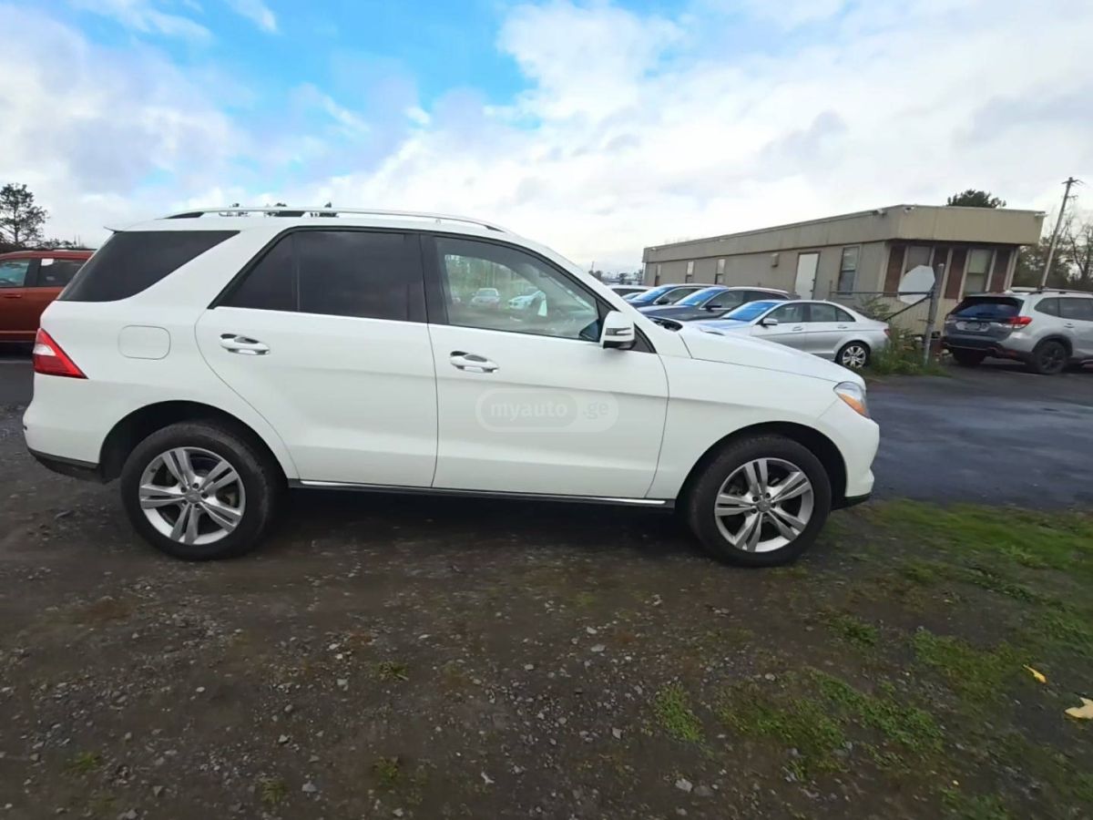 Mercedes-Benz ML 350 2015 — photo 2