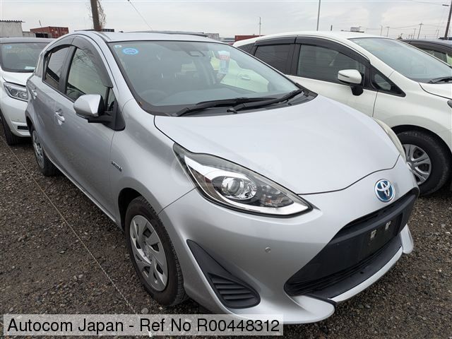 Toyota Aqua 2019 — photo 2