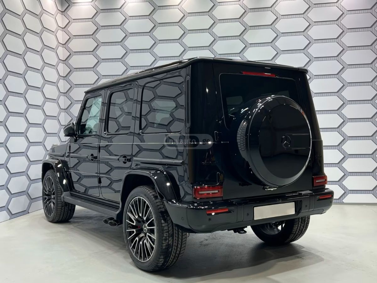 Mercedes-Benz G 63 AMG 2025 — photo 2
