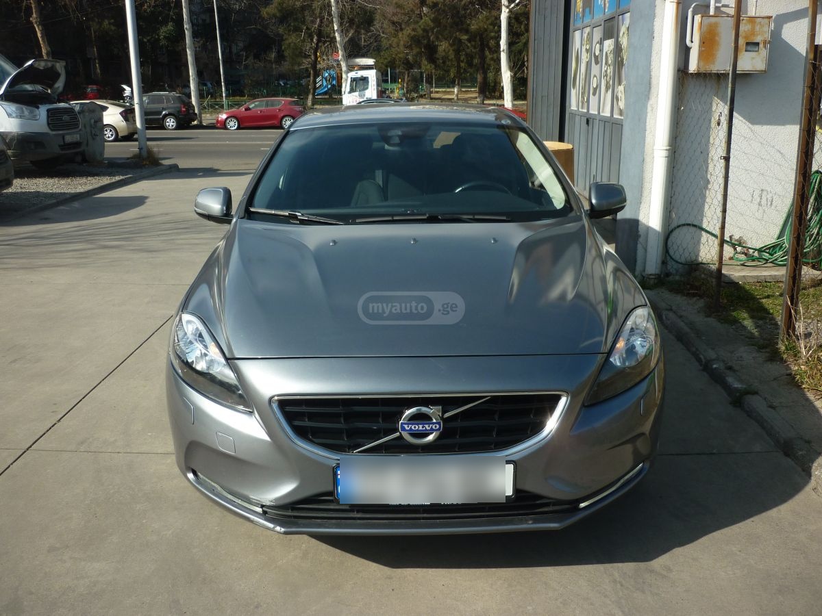 Volvo V 40