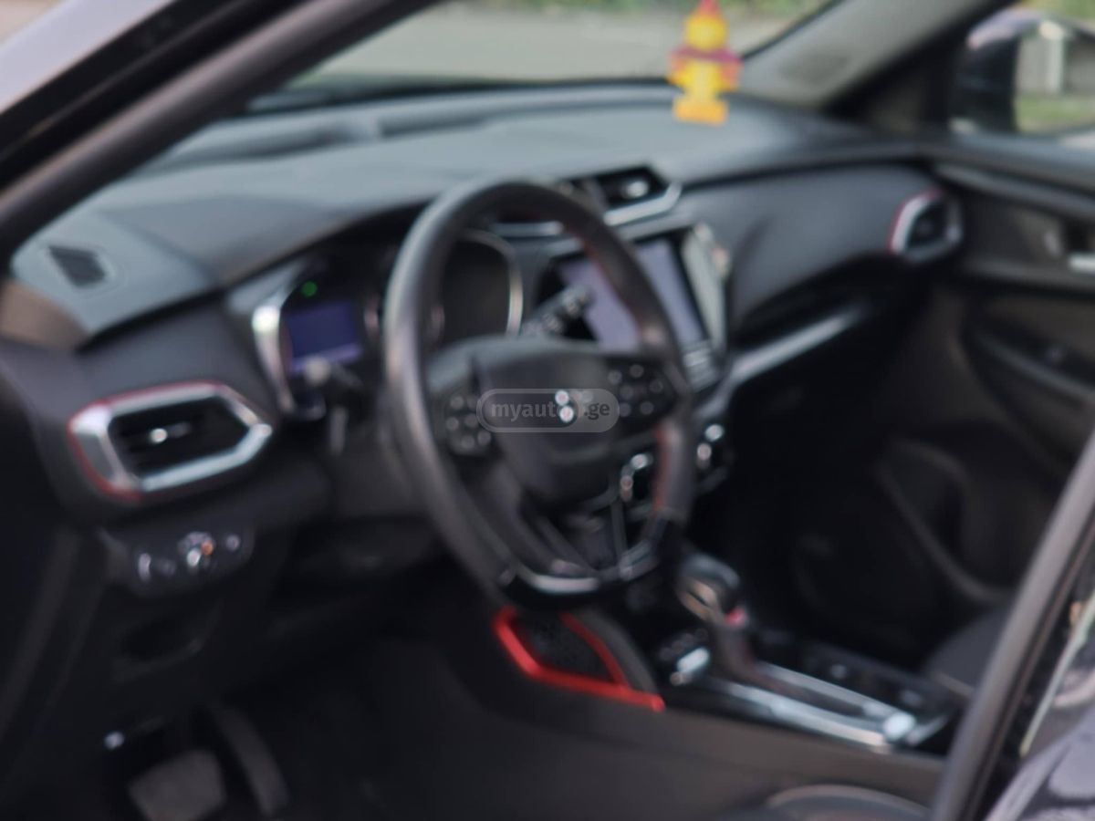 Chevrolet Trailblazer 2022 — photo 2