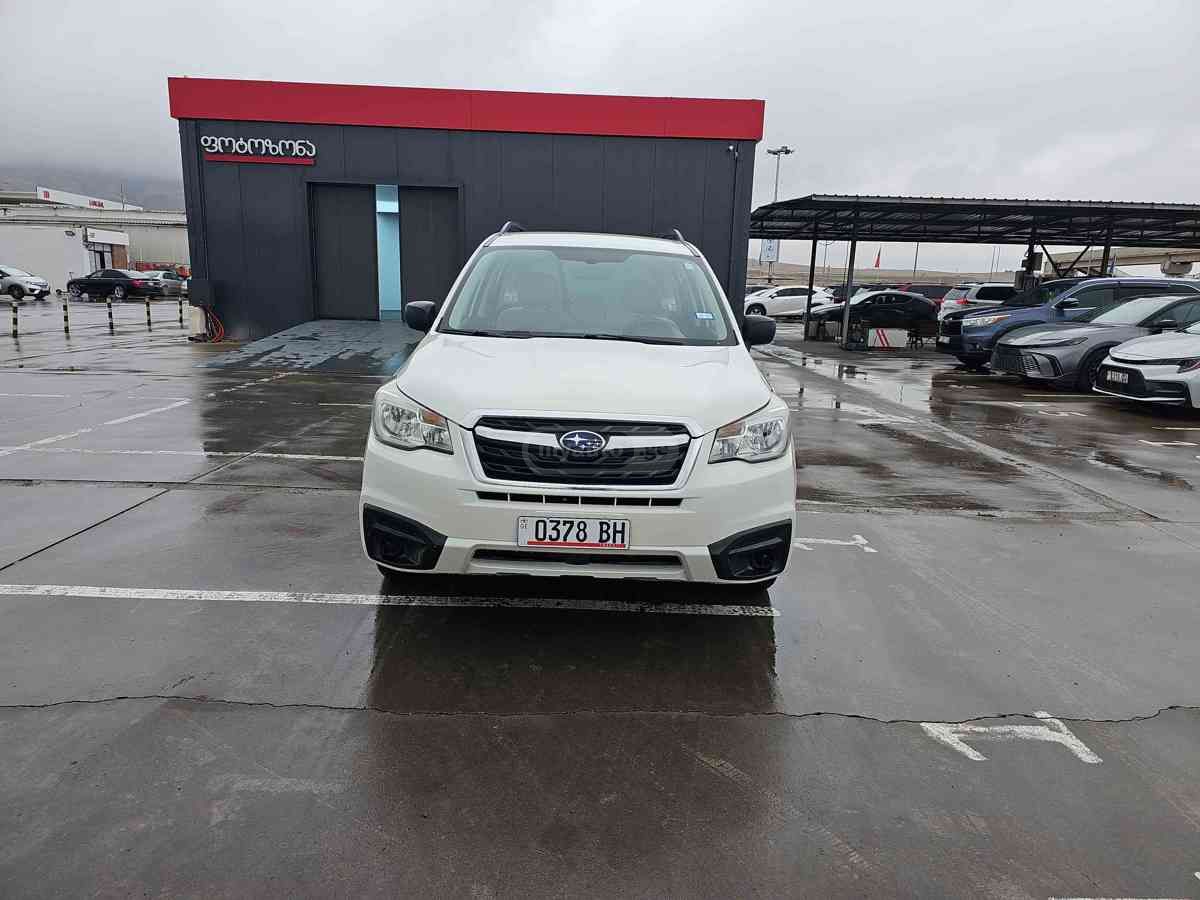 Subaru Forester 2017 — photo 2