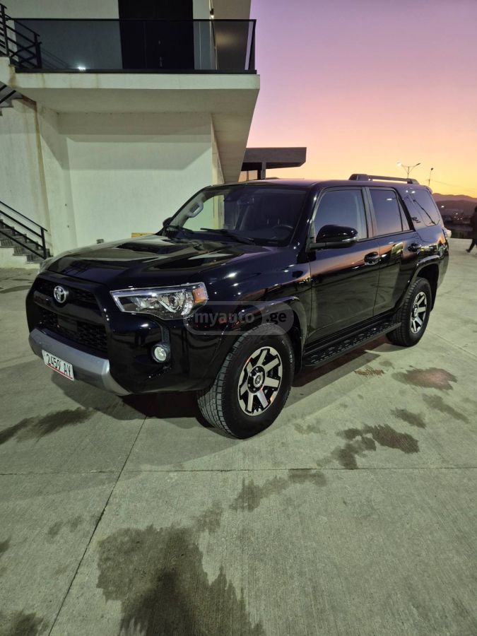 Toyota 4Runner 2019 — photo 2