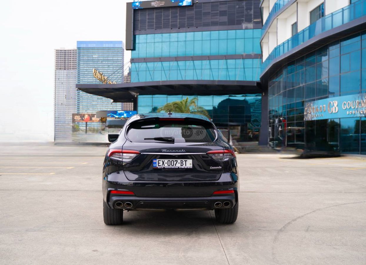 Maserati Levante 2021 — photo 2