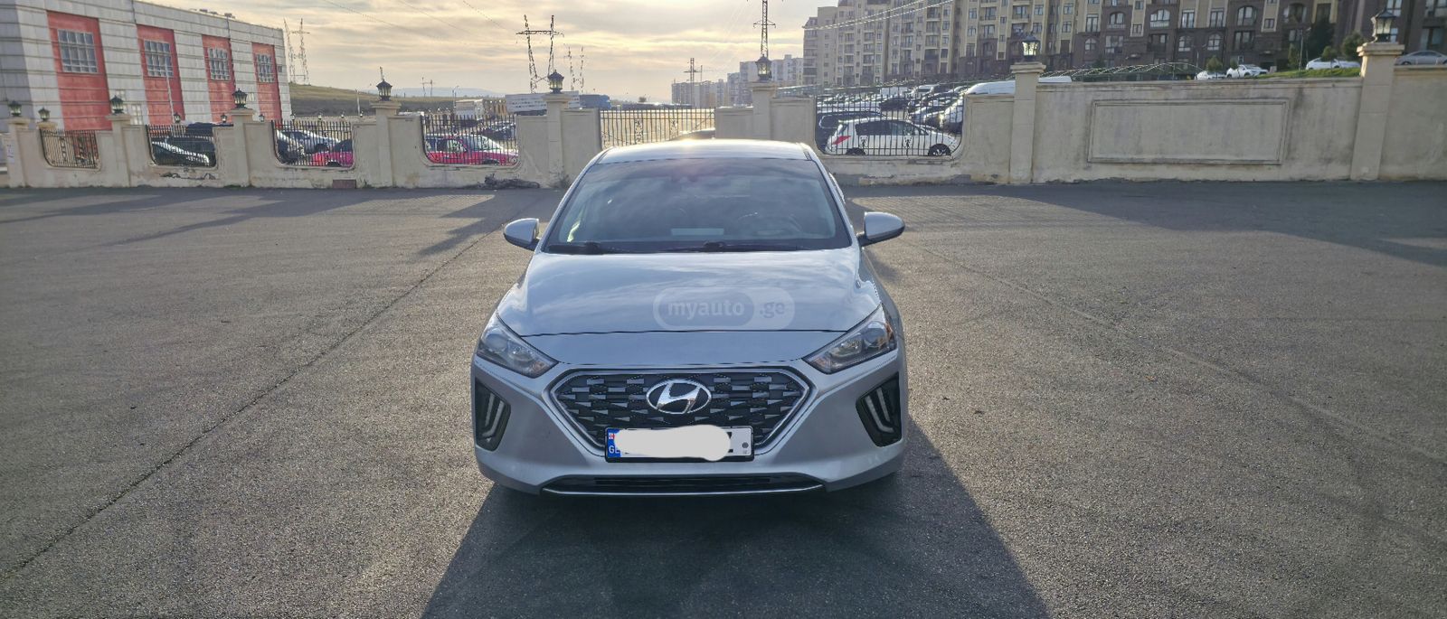 Hyundai Ioniq 2021 — photo 2