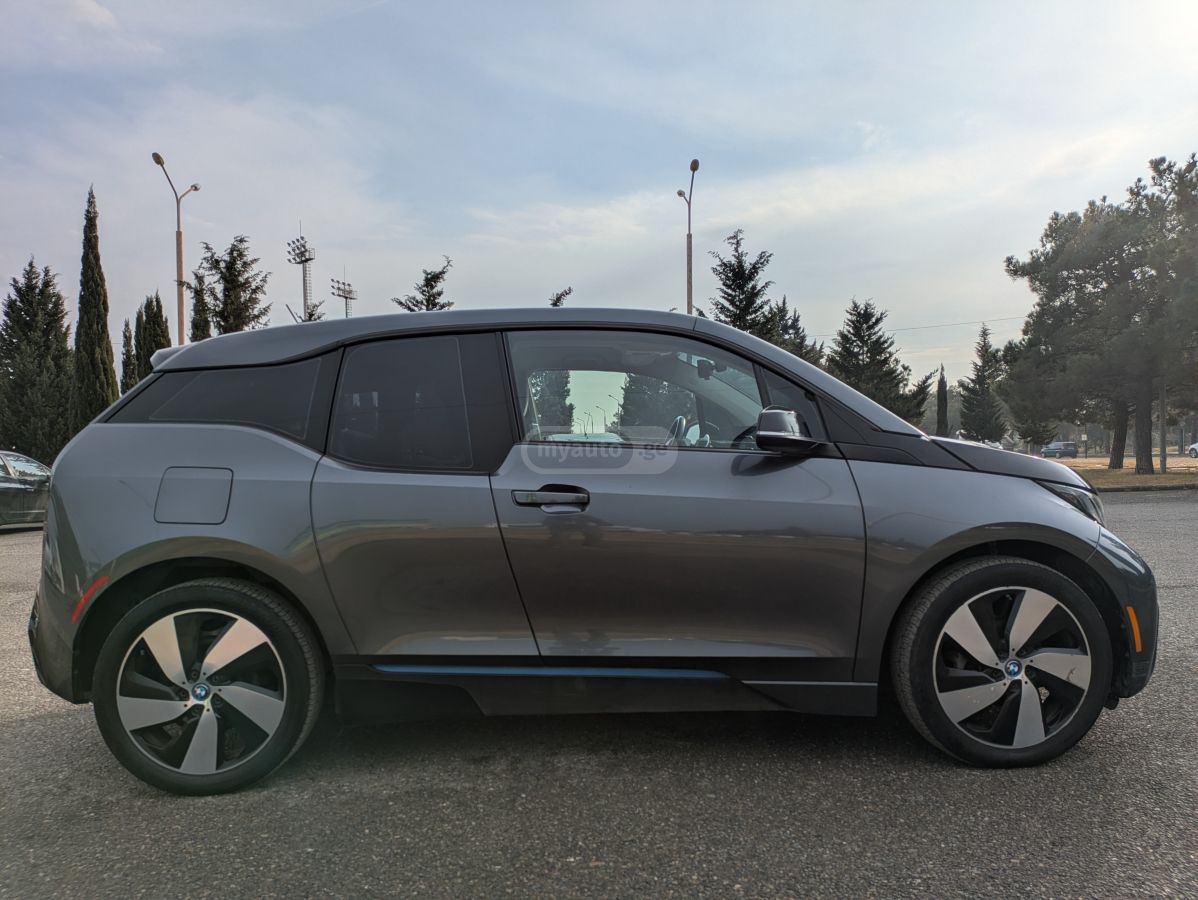 BMW i3 2017 — photo 2