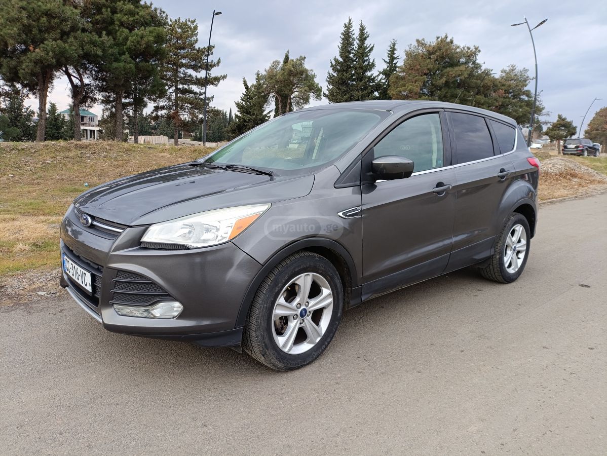 Ford Escape 2015 — photo 2