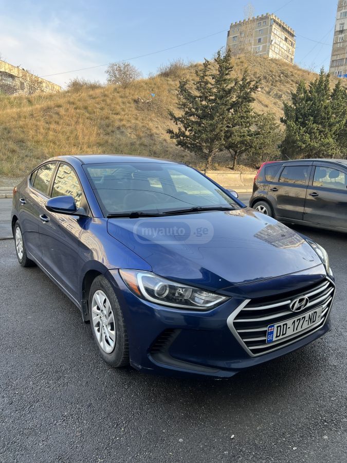 Hyundai Elantra 2017 — photo 2