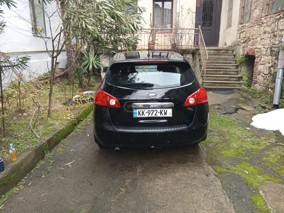 Nissan Rogue 2011 — photo 2