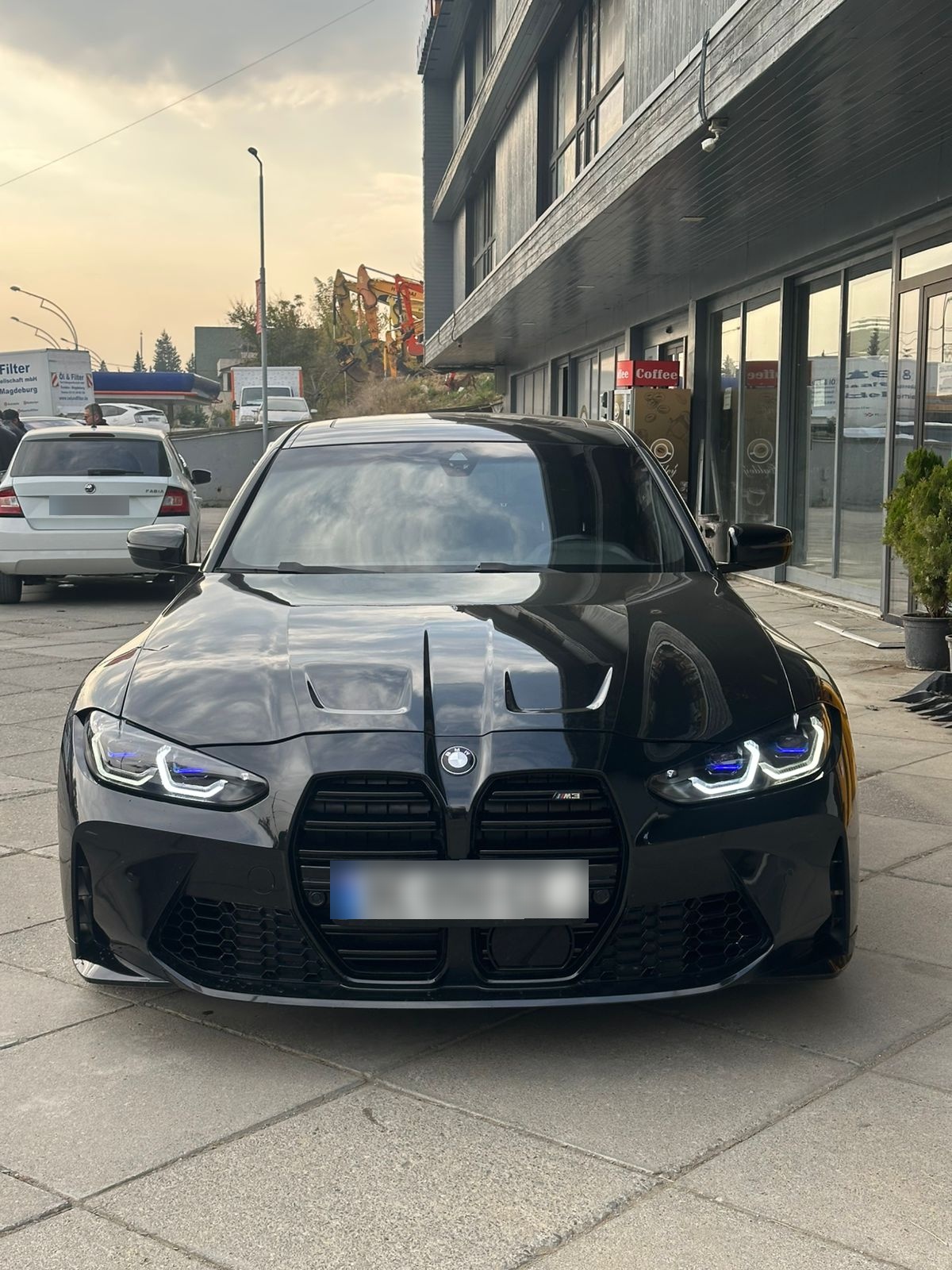 BMW 330
