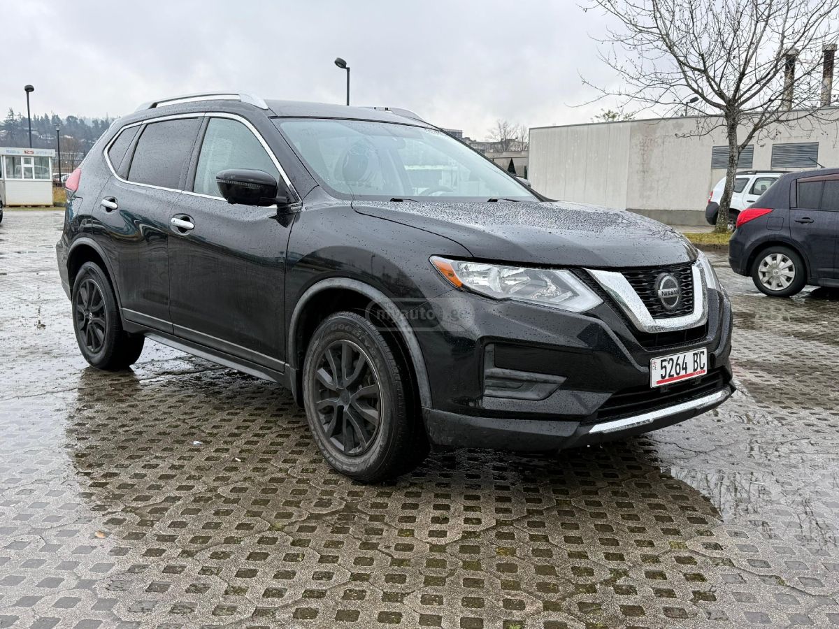 Nissan Rogue 2018 — photo 2