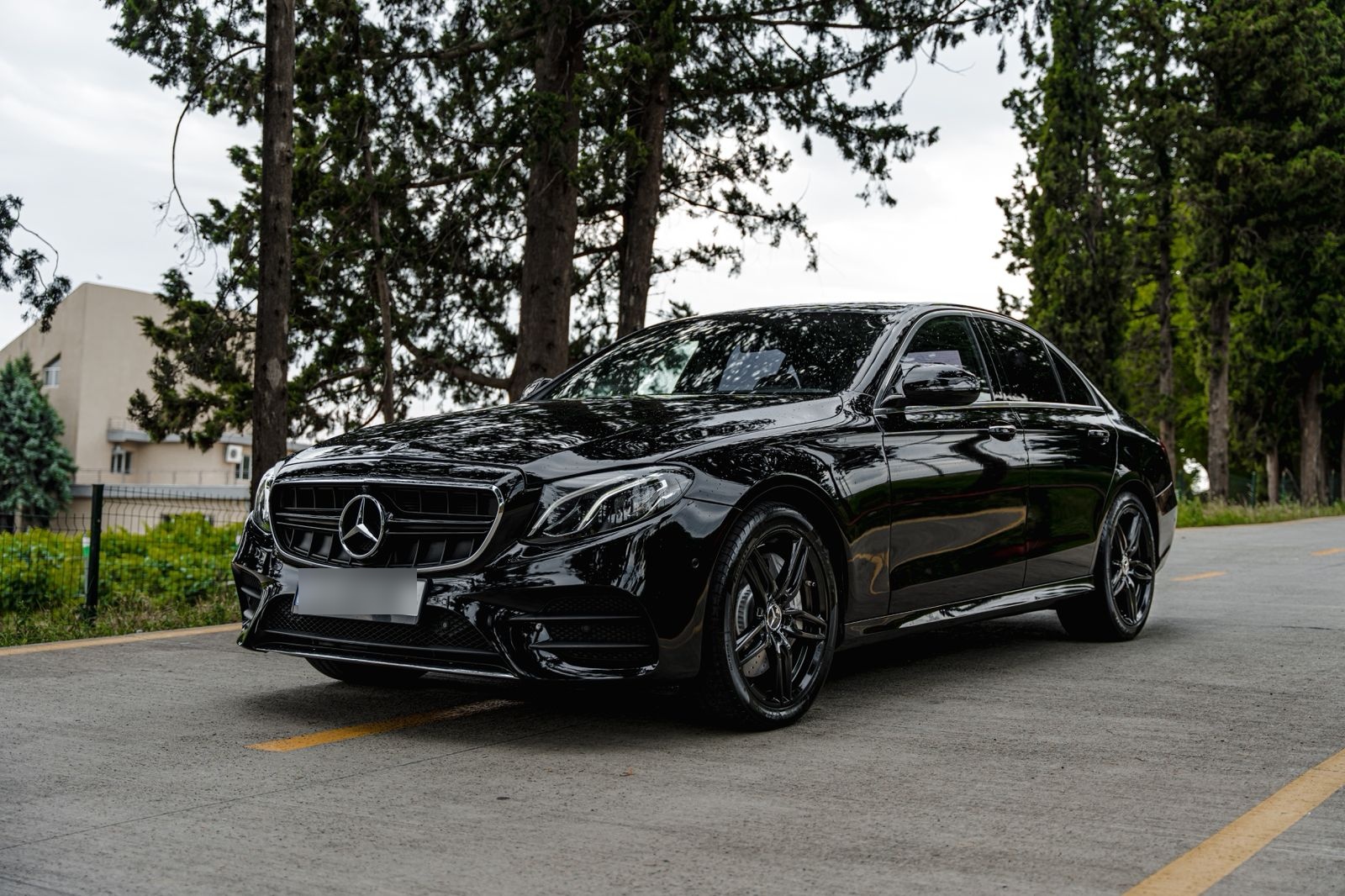 Mercedes-Benz E 300 2020 — photo 2
