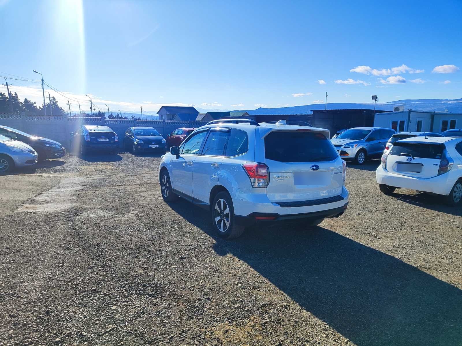 Subaru Forester 2018 — photo 2
