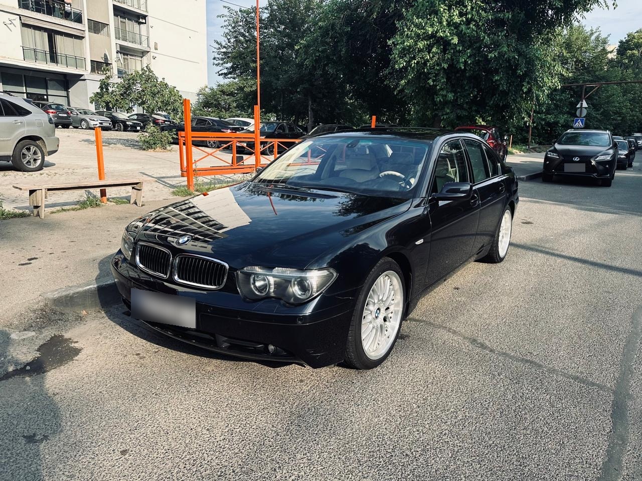 BMW 745 2002 — photo 2