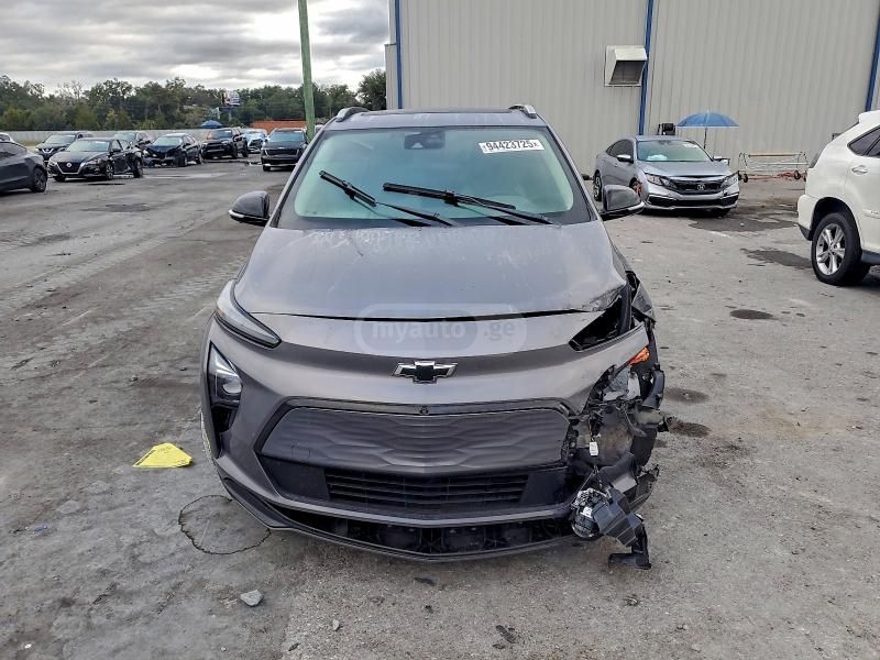 Chevrolet Bolt EUV 2022 — photo 2
