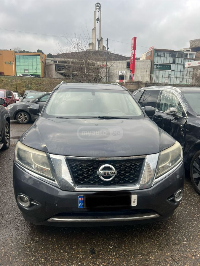 Nissan Pathfinder 2014 — photo 2