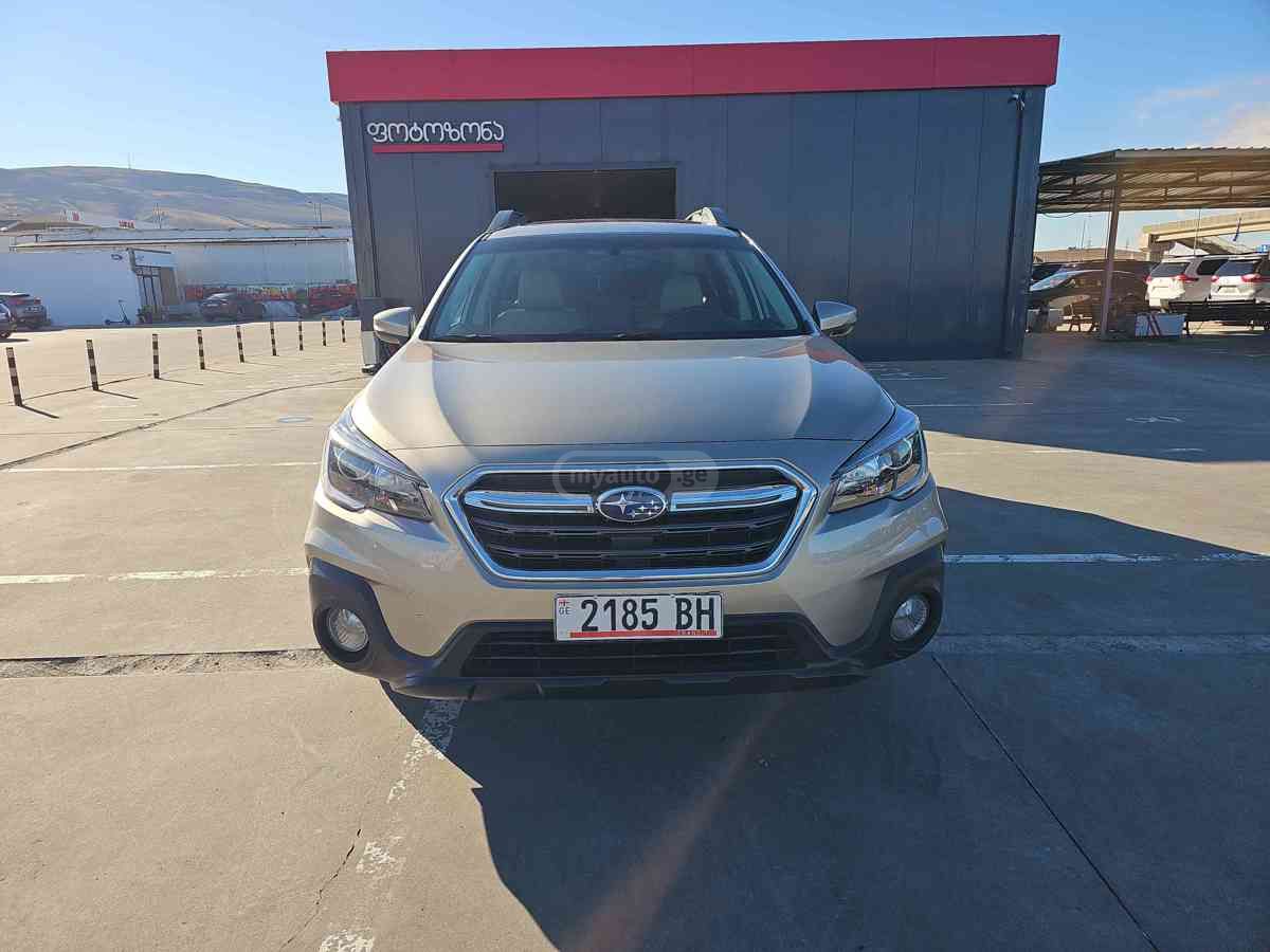 Subaru Outback 2018 — photo 2