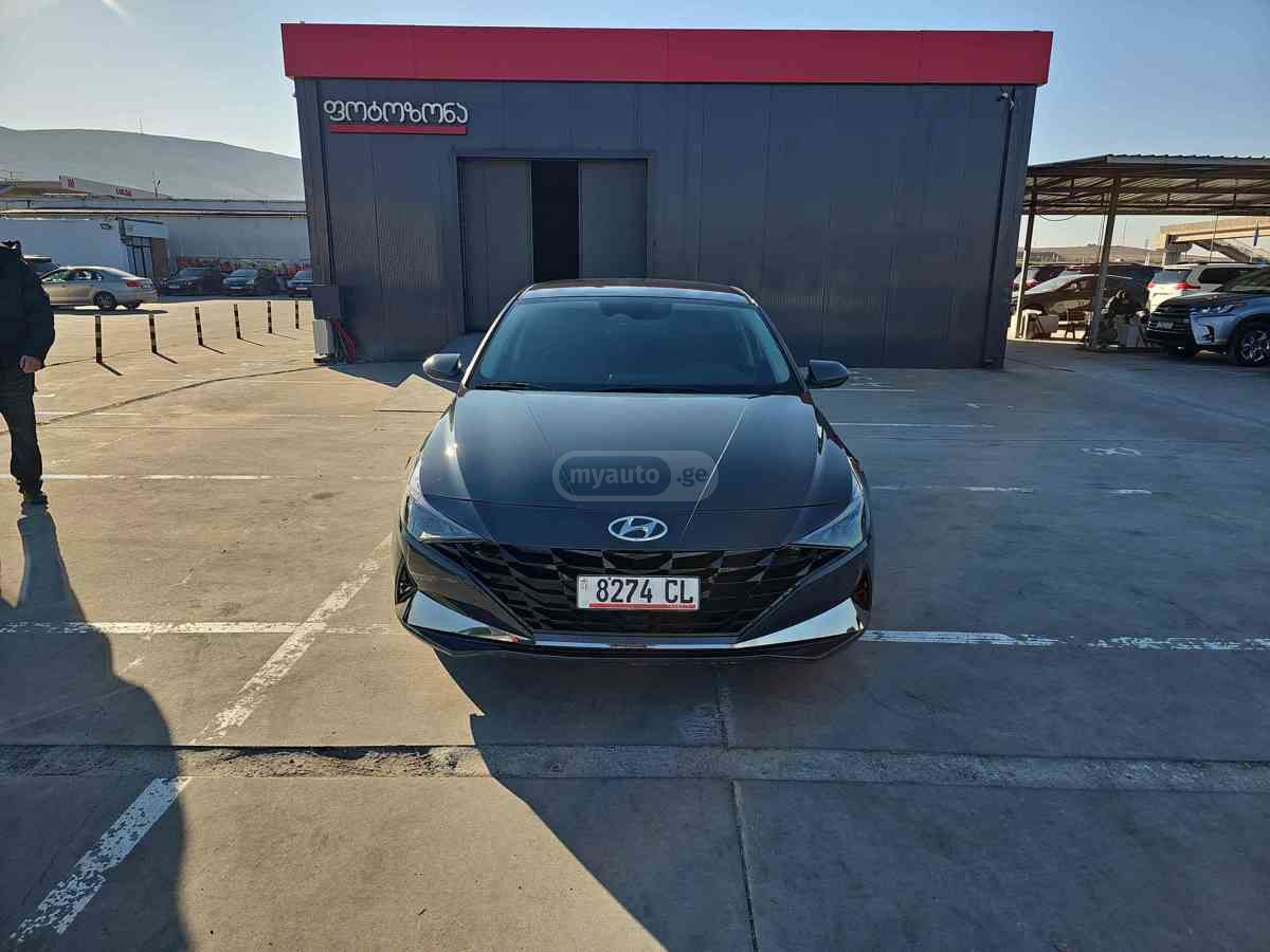 Hyundai Elantra 2023 — photo 2