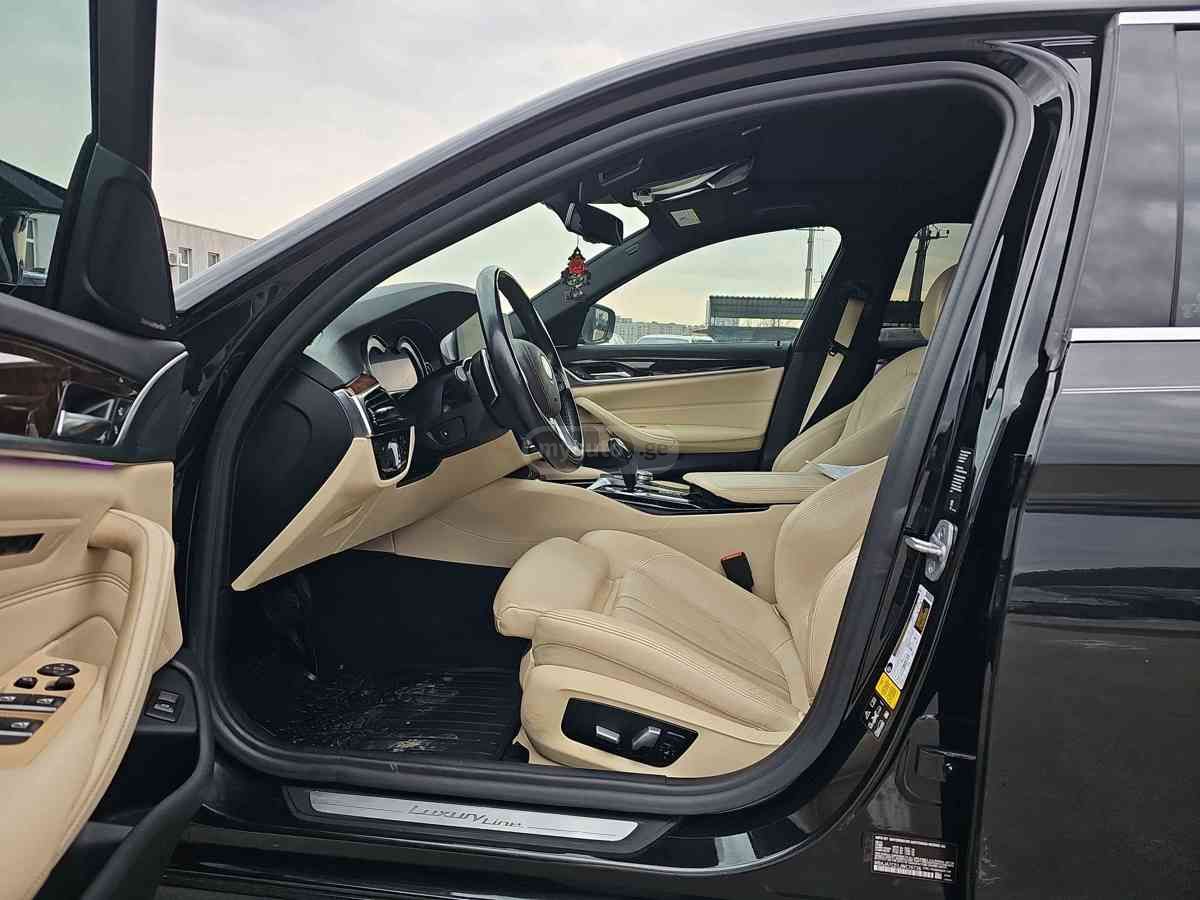 BMW 530 2018 — photo 2