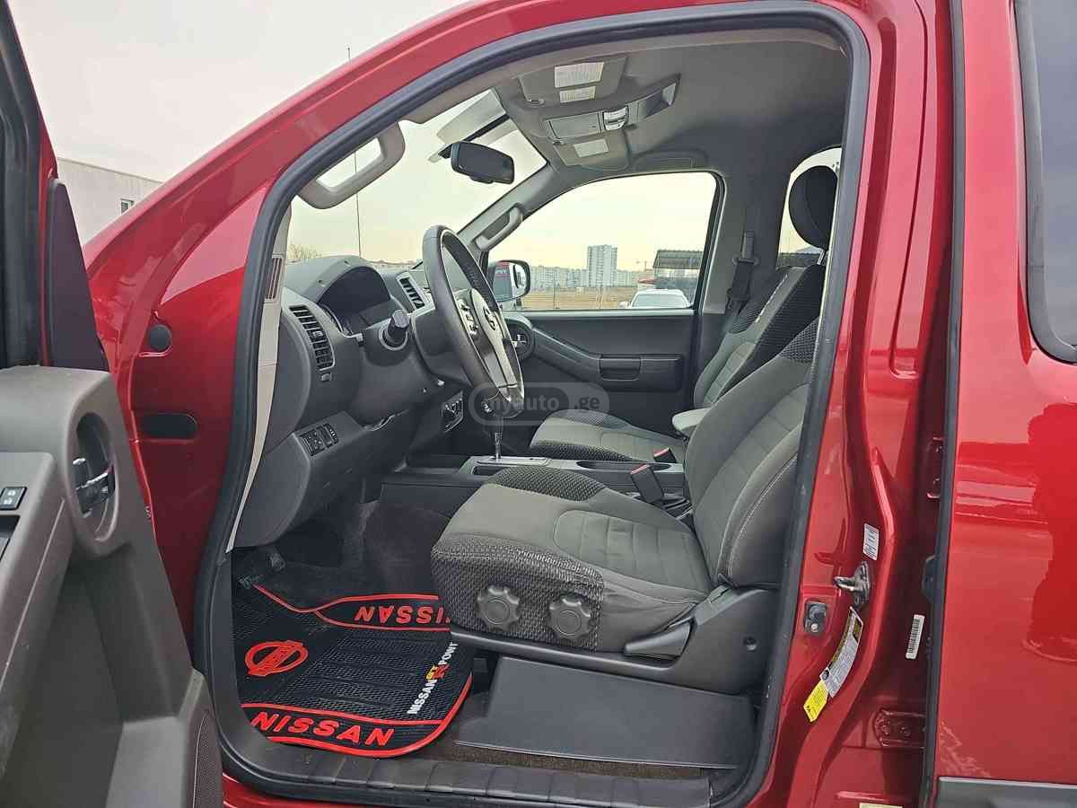 Nissan X-Terra 2013 — photo 2