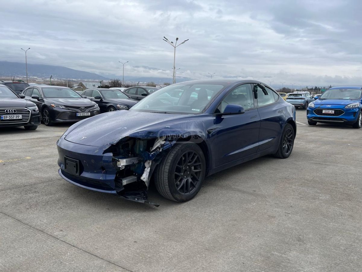 Tesla Model 3 2024 — photo 2