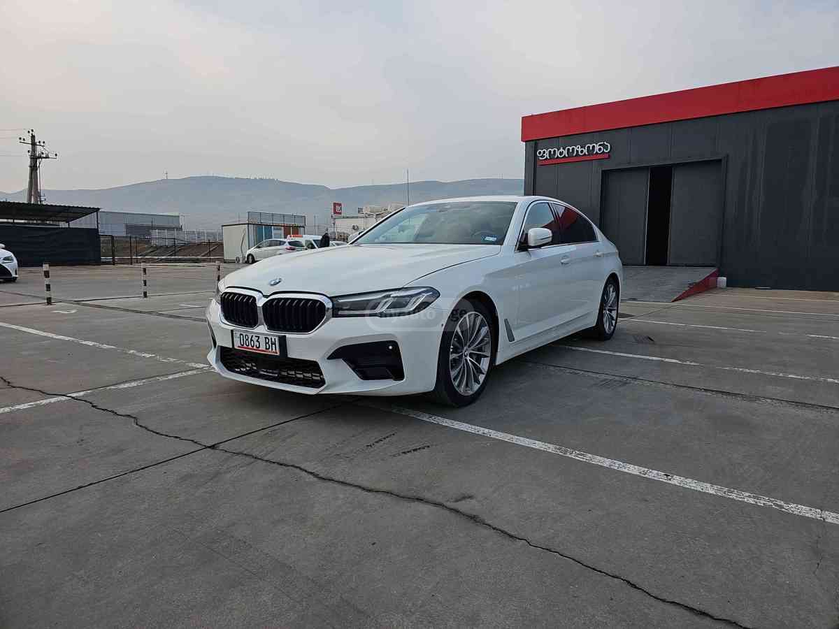 BMW 530